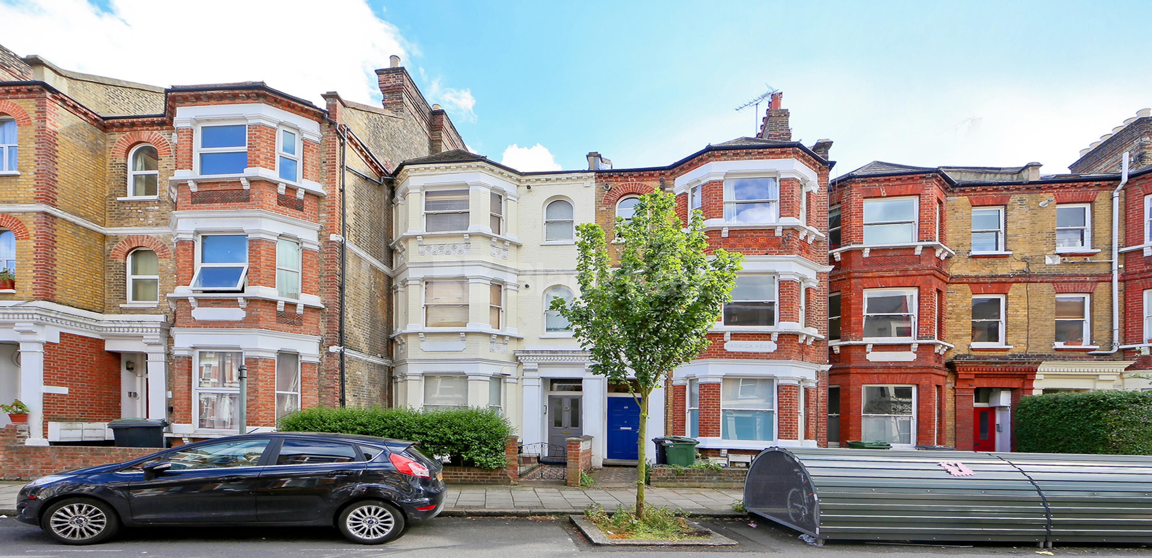 			2 Bedroom, 1 bath, 1 reception Apartment			 Handforth Road, Oval SW9